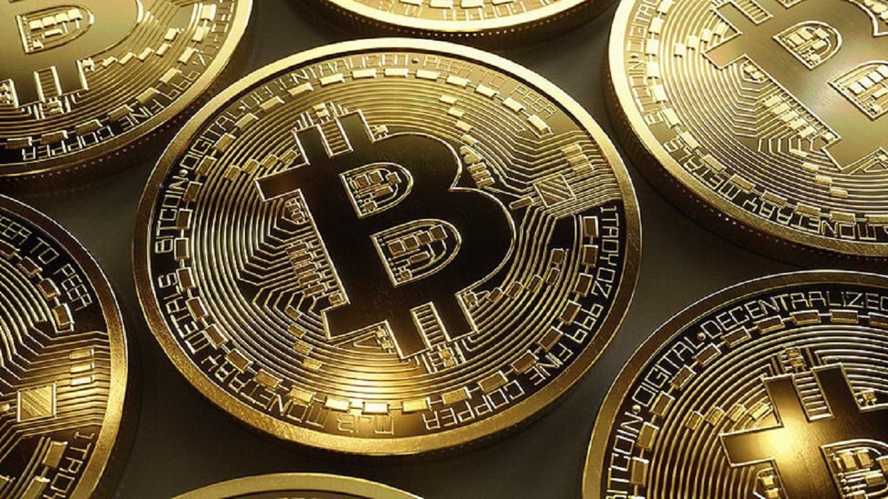 ارزش بیت کوین ۱۰ درصد سقوط کرد