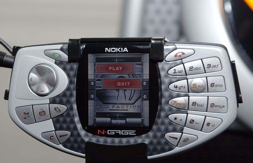 Nokia N-Gage (2003) Nokia N-Gage (2003)