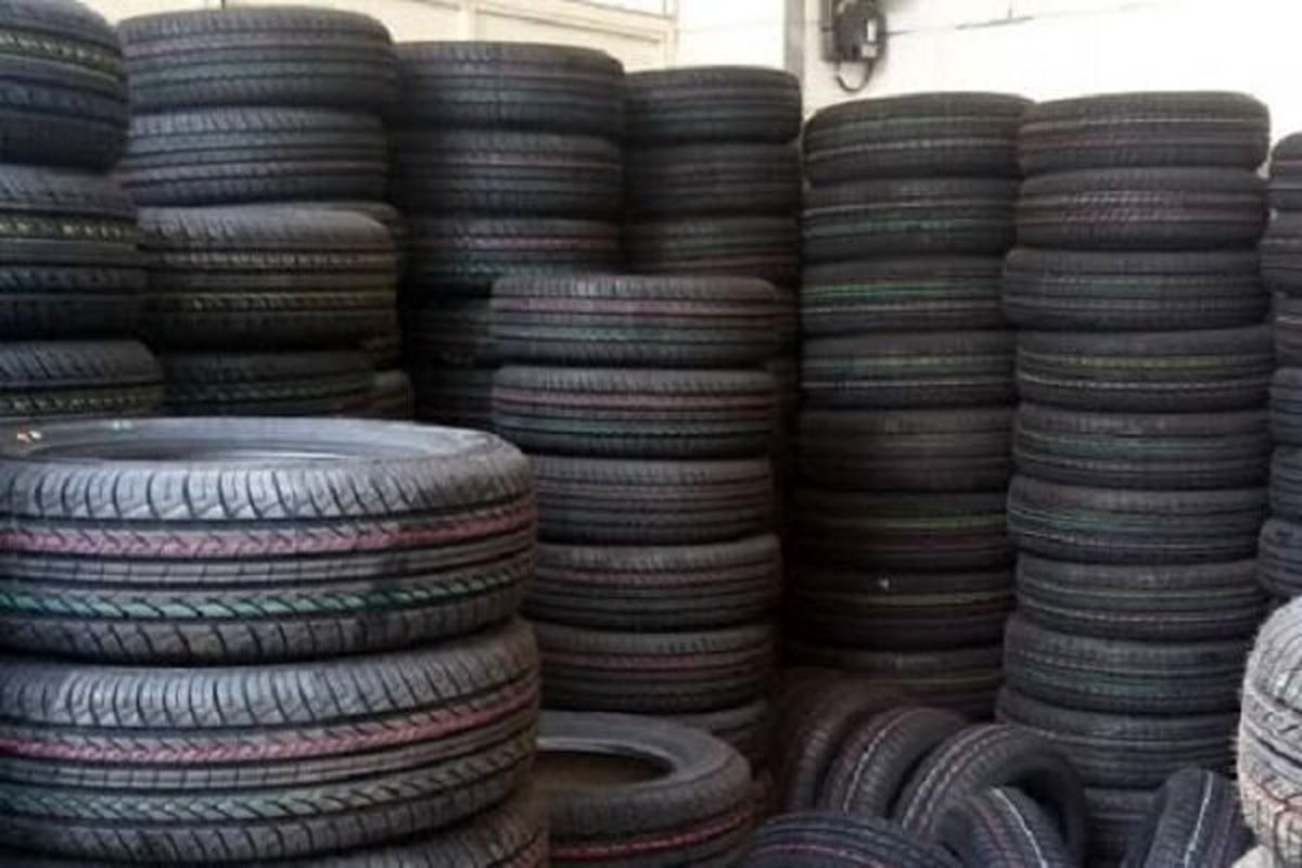 کشف لاستیک خودرو احتکار شده در لنگرود