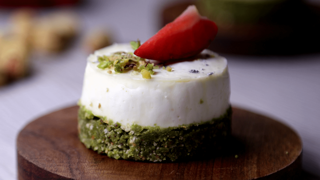 آموزش آشپزی؛ از مخلوط پلو و کوکوی رژیمی خوشمزه تا شیرینی حاجی بادام یزدی + تصاویر