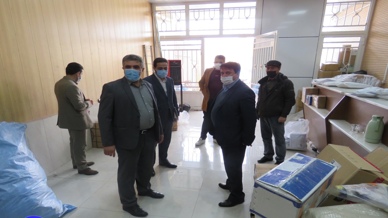 بازدید سرزده فرماندار مهاباد از اداره پست