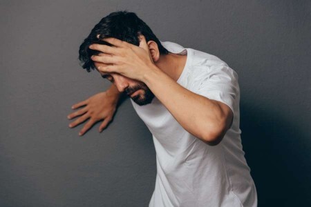 سرگیجه و حالت تهوع؛ چه زمانی باید به پزشک مراجعه کنیم؟