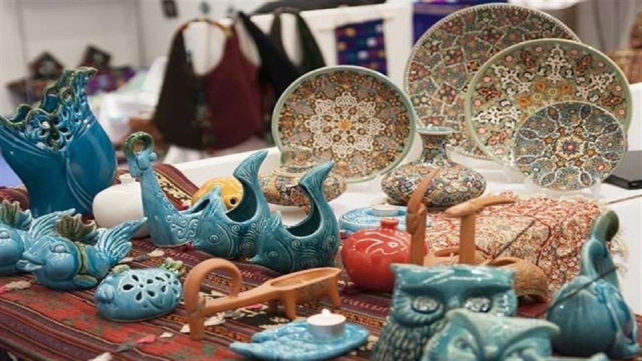 فروشگاه‌های عرضه صنایع‌دستی در زنجان فعال اند