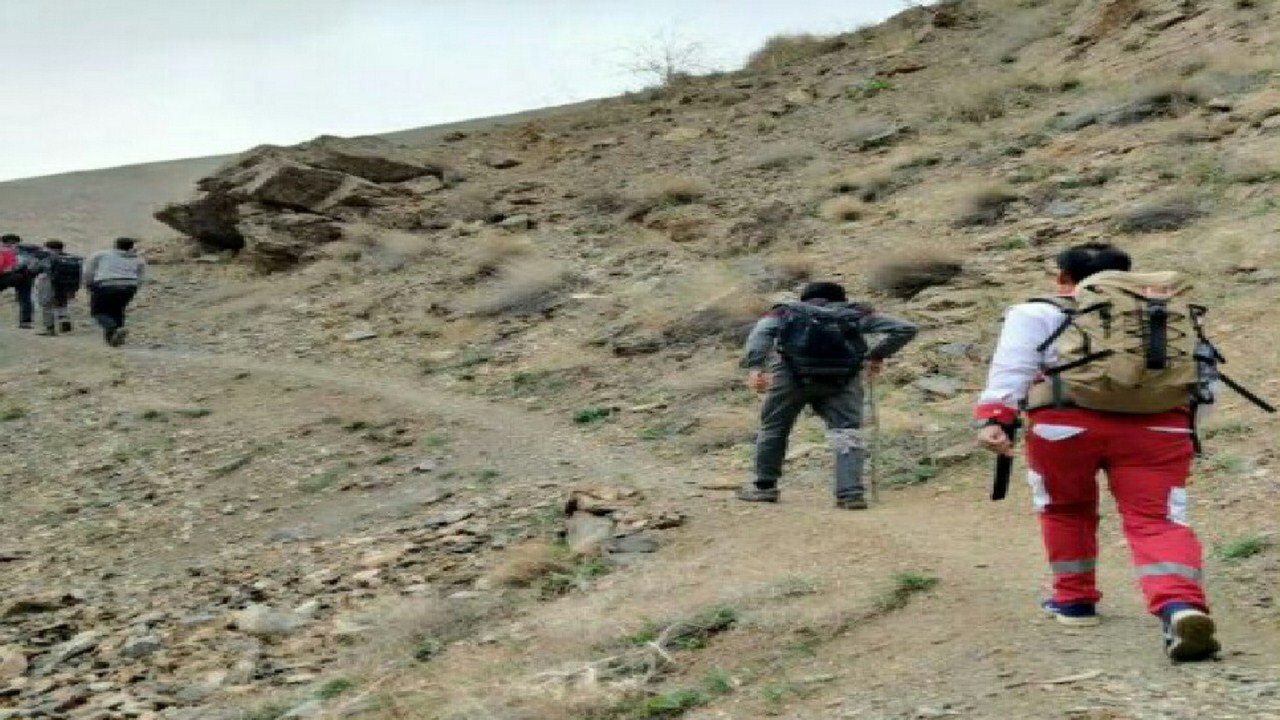 نجات مشهدی های گرفتار در ارتفاعات شیرباد نیشابور