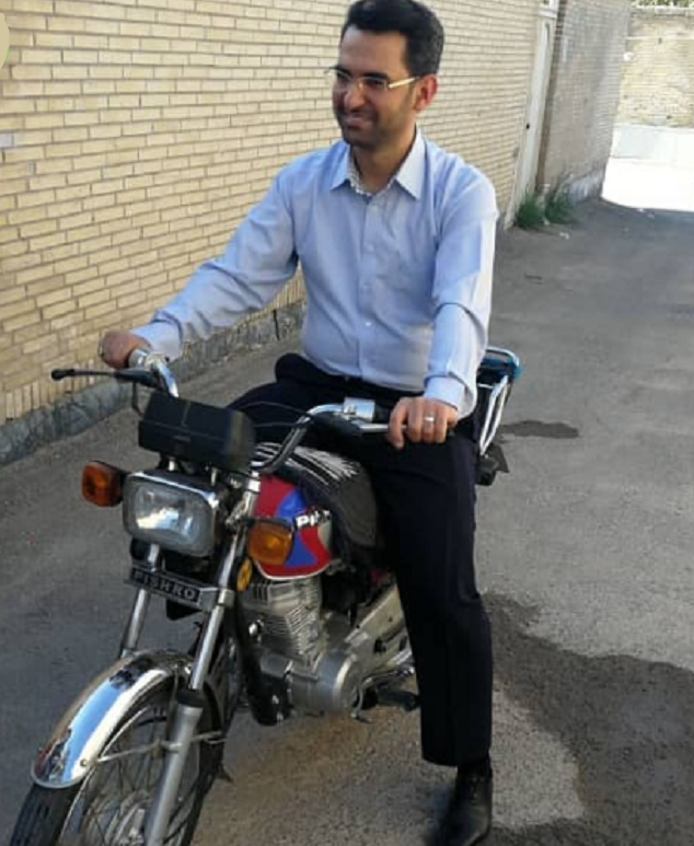 وزیر جوان در سودای پاستور/ آیا آذری جهرمی به صندلی ریاست جمهوری می&zwnj;اندیشد؟