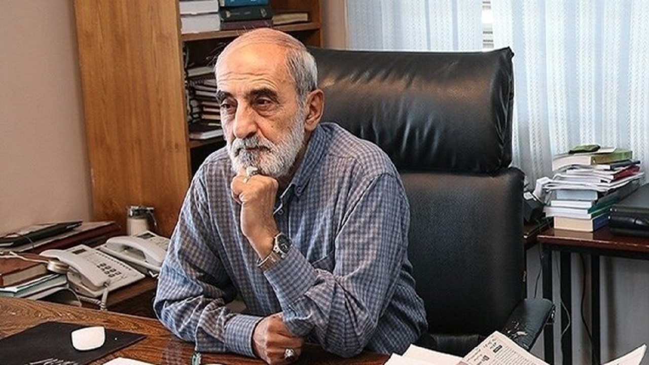 نظر شریعتمداری درباره ۲ تابعیتی‌ها و سریال گاندو/ دیوار که گناهی ندارد؛ دشمن از دروازه وارد شده!