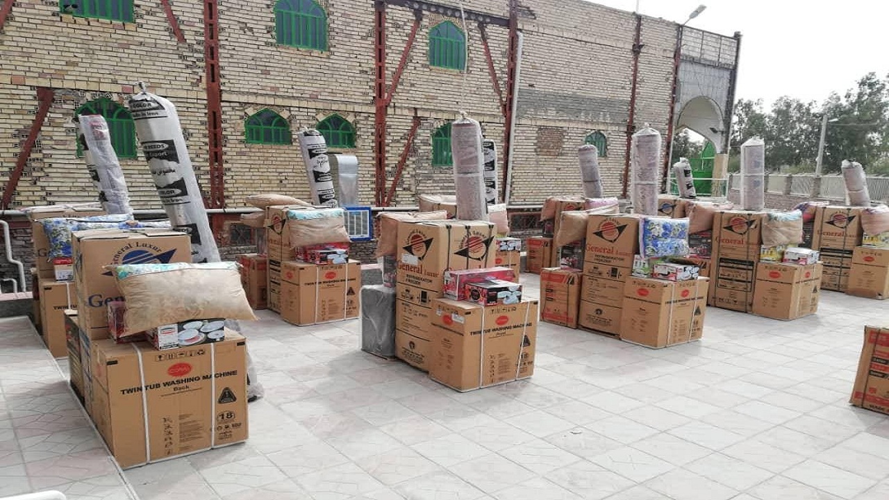 توزیع جهیزیه به نوعروسان سیستان و بلوچستانی