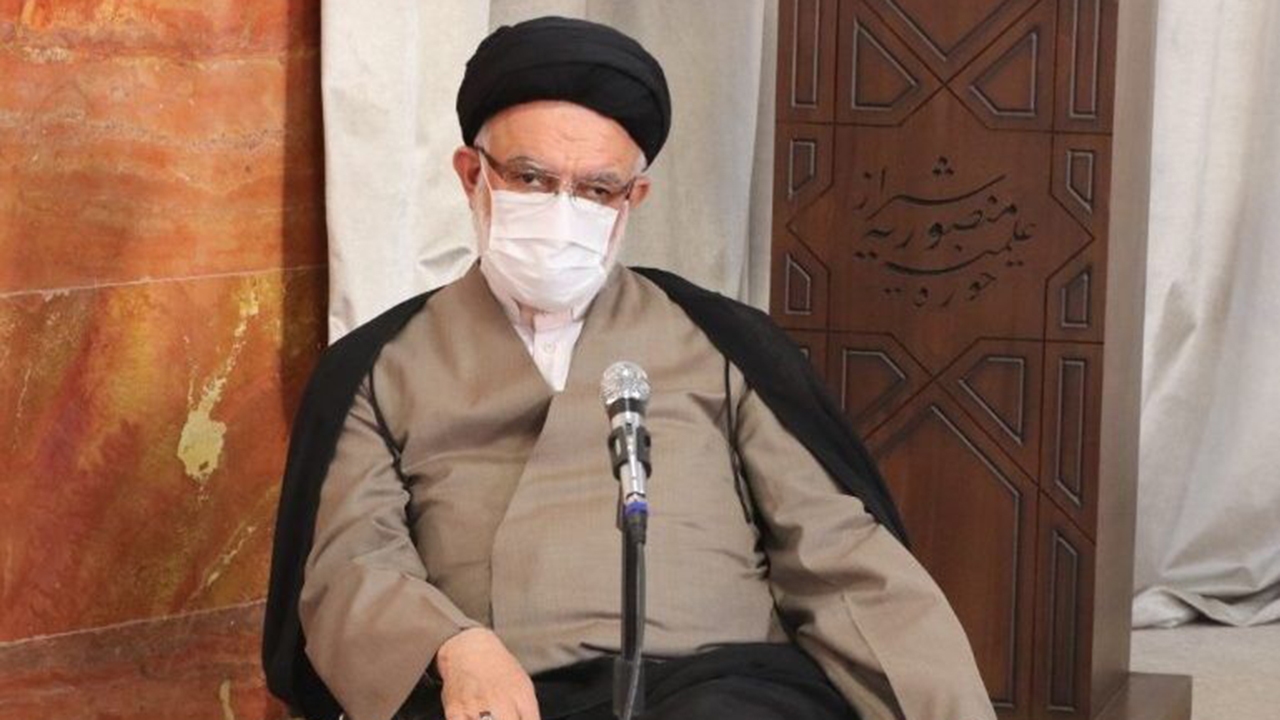 تبلیغات برخی افراد با اختیارات شورای شهر تناسبی ندارد