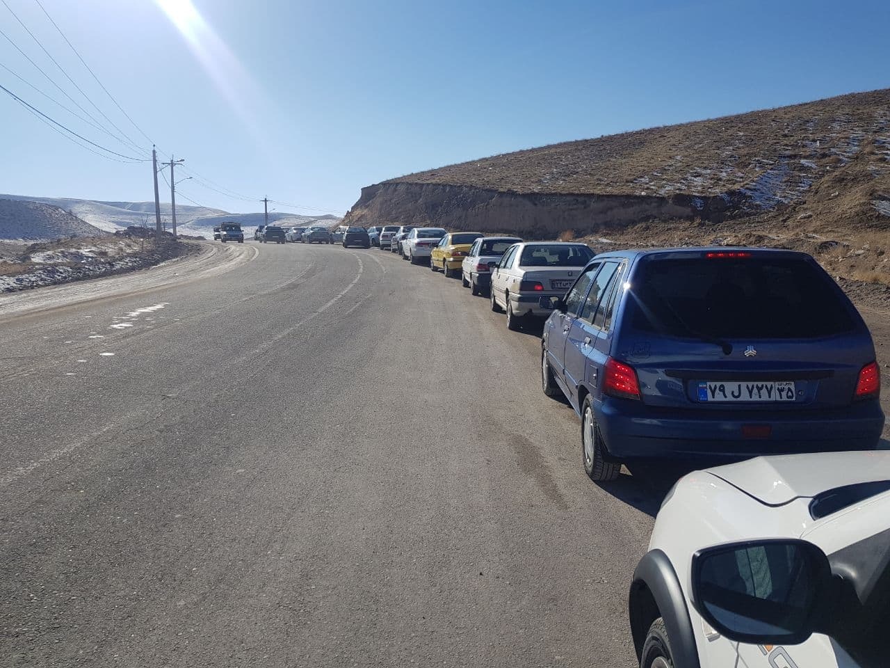 انتظار متقاضیان ۴۰۰ خودرو در صف طولانی مرکز تعوض پلاک تبریز+ فیلم و تصاویر