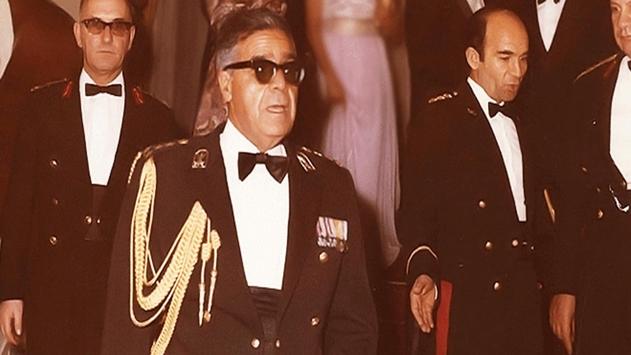 کاری که ازهاری برای استعفا کرد