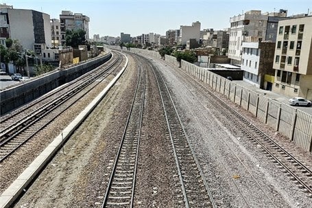 زیست ریلی نازی آباد در ایستگاه نهایی/ دوئل شهرداری و راه&zwnj;آهن در کمیسیون ماده ۵