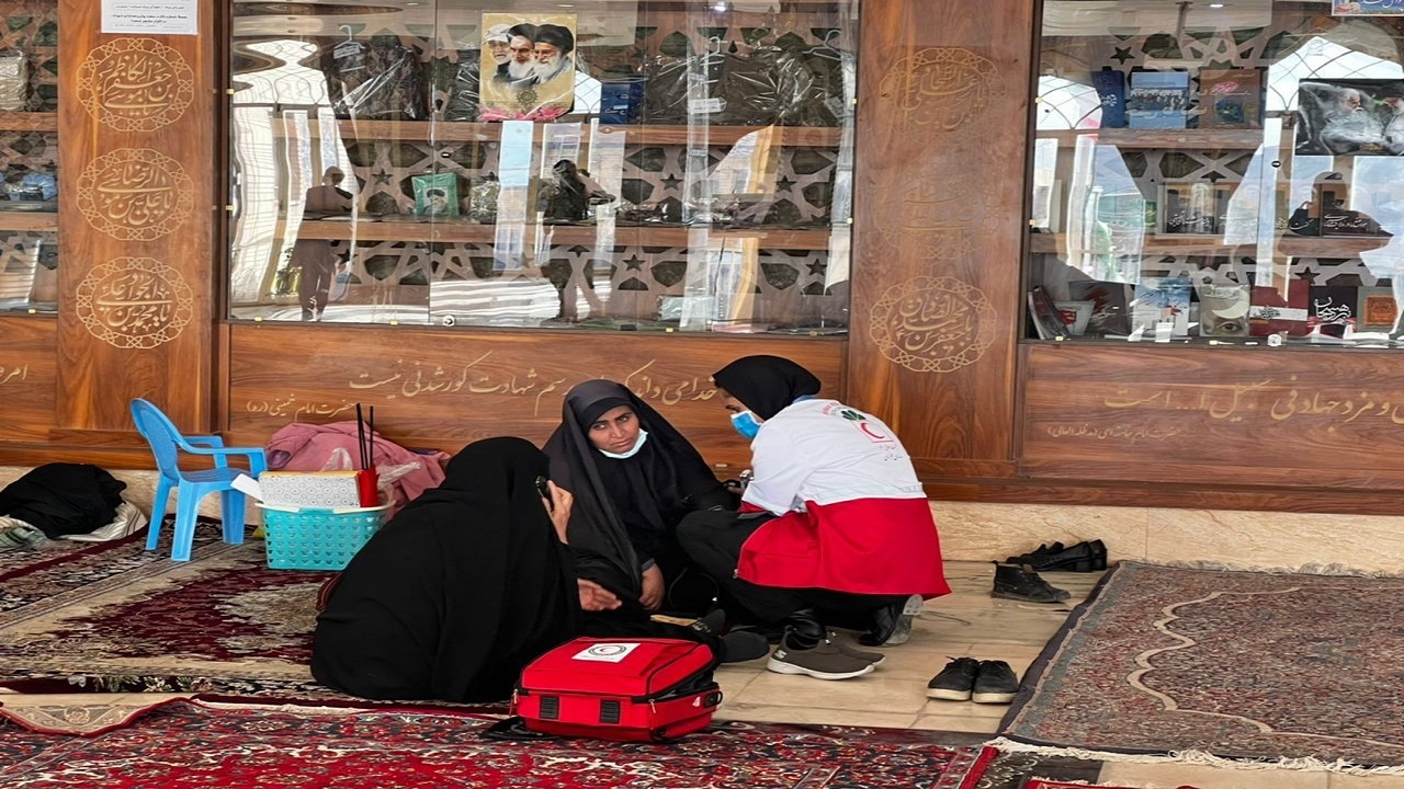 بهره مندی  ۲۳۰۰ زائر از خدمات هلال احمر در گلزار شهدای کرمان