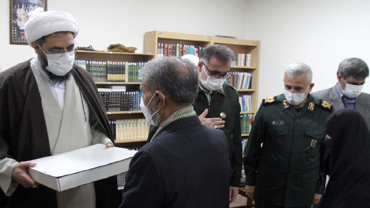امام جمعه همدان از روحانی جانباز مدافع حرم قدردانی کرد
