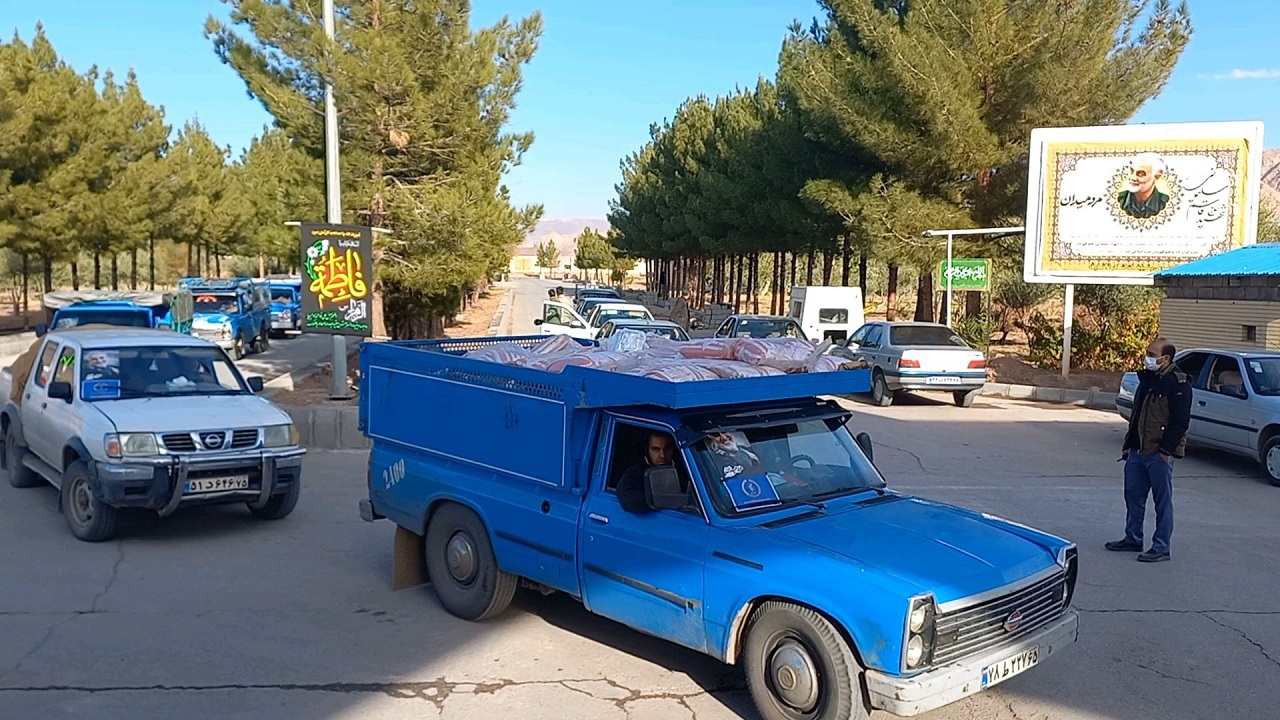 توزیع ۳۰ هزار بسته کمک معیشتی در کرمان