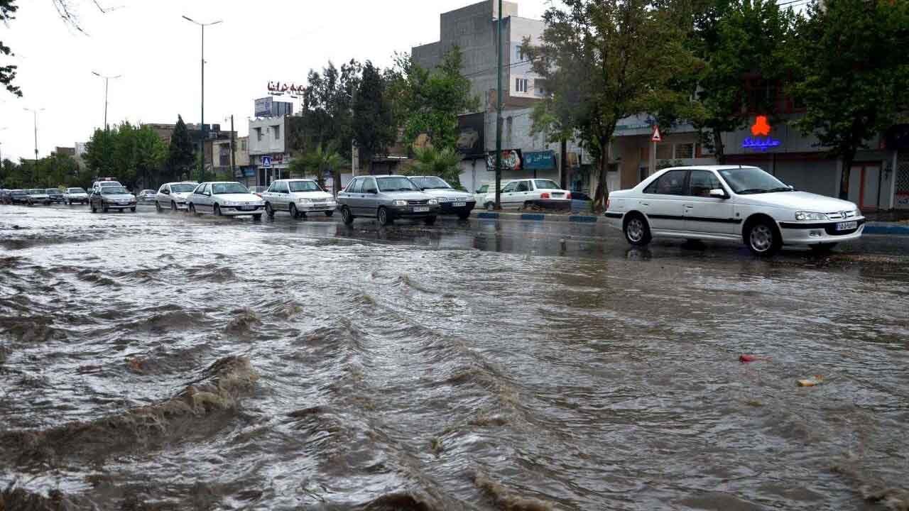 آخرین جزئیات از بارش ها و سیل در هرمزگان/از تعطیلی مدارس تا آبگرفتگی و خسارت ها