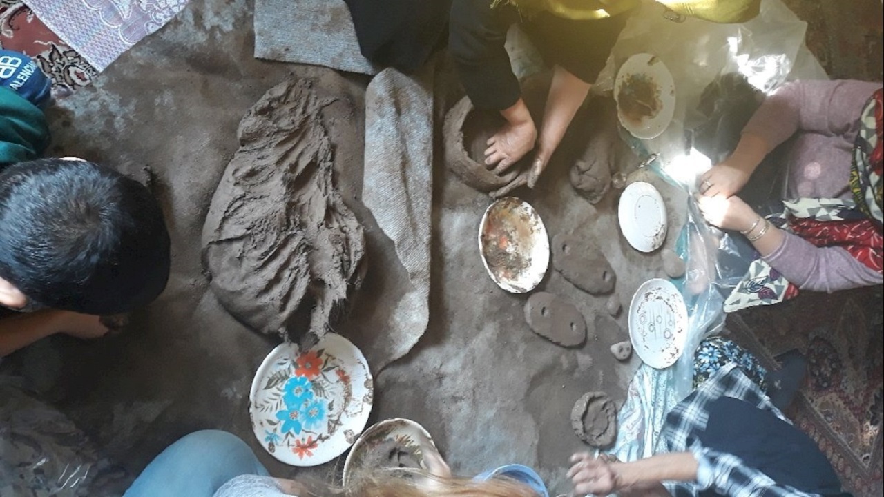 صدور و تمدید ۶۵ پروانه تولید صنایع دستی در کوثر