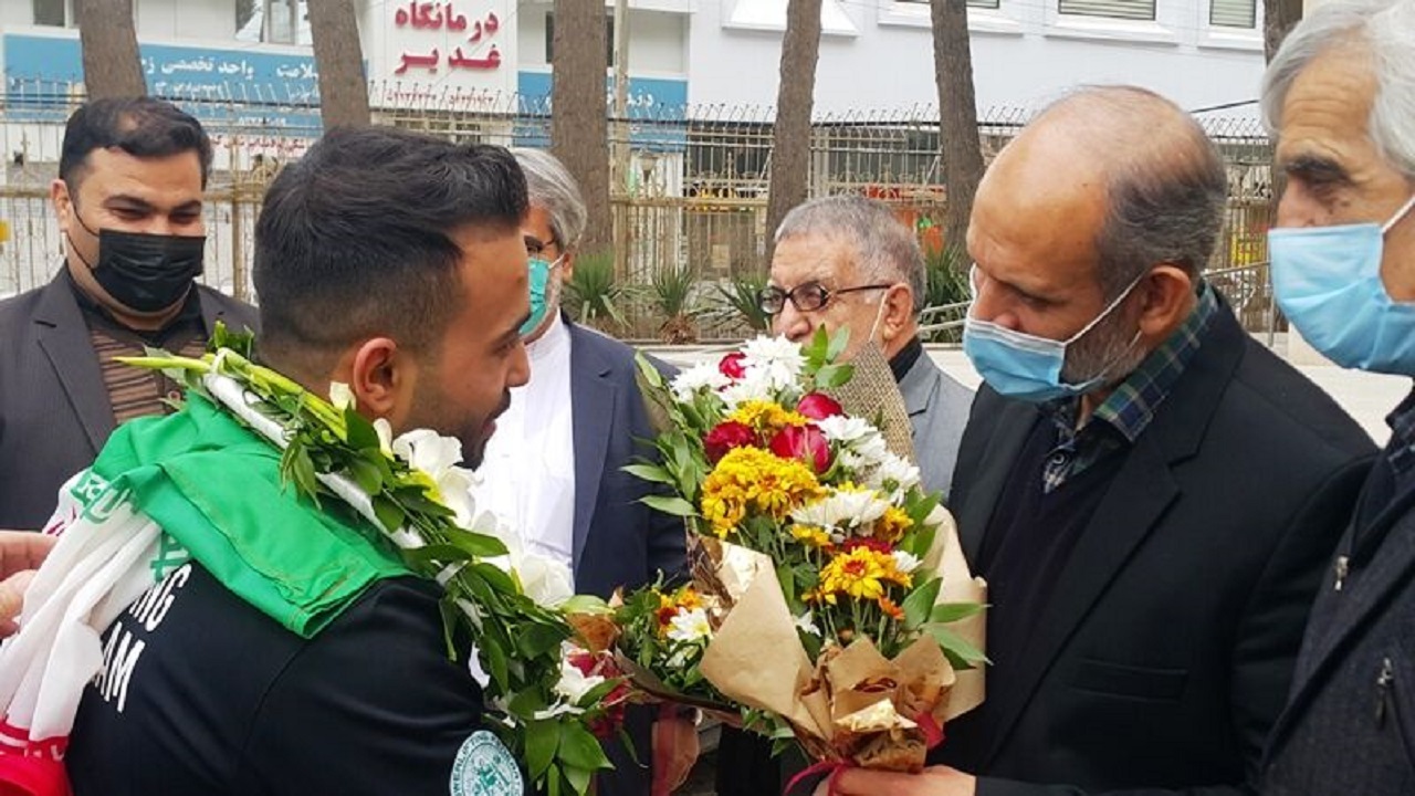 استقبال از قهرمان پاورلیفتینگ آسیا در تربت حیدریه