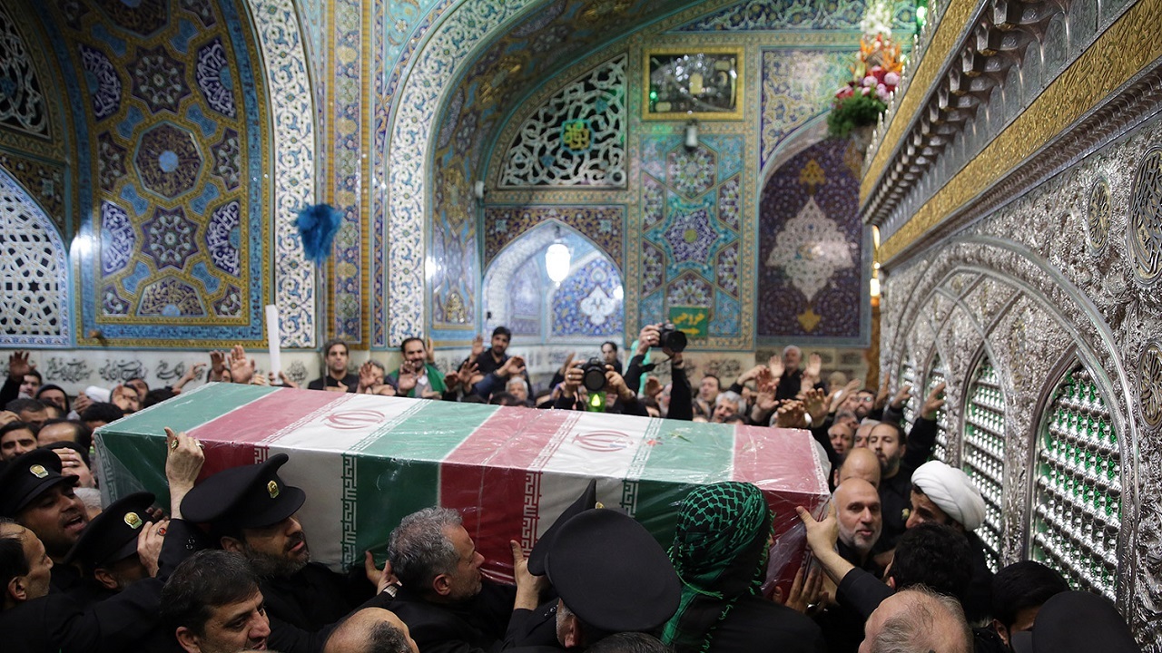 خاطرات خادمان حرم مطهر رضوی از تشییع پیکر مطهر سردار شهید سلیمانی در مشهد