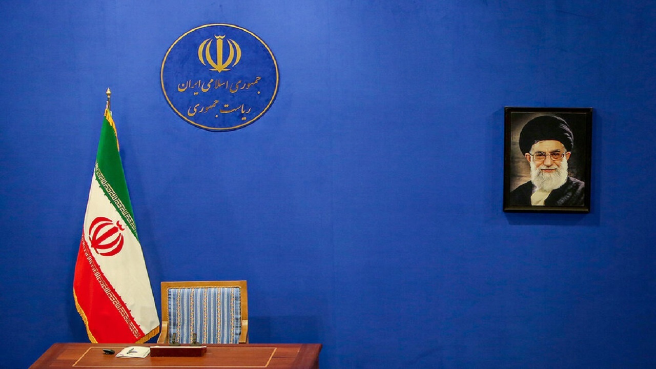 تخصیص وام صد میلیونی برای زوج‌های دهه ۶۰/ وضعیت درج نام مادر در کارت ملی و اوراق هویتی فرزندان به کجا رسید؟