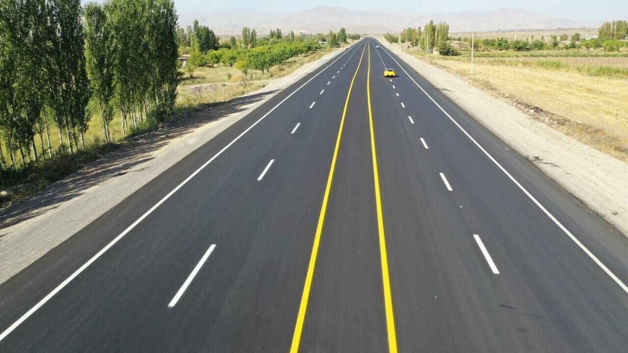 ثبت بیش از ۱.۱میلیون تردد وسایل نقلیه در ورودی‌های آذربایجان غربی