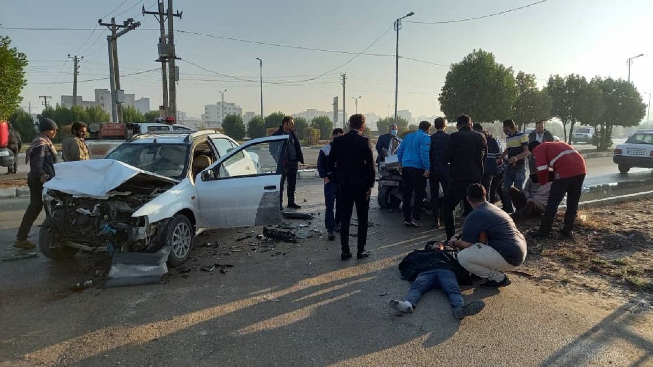 ۴ مصدوم در برخورد ۲ خودرو در اهواز
