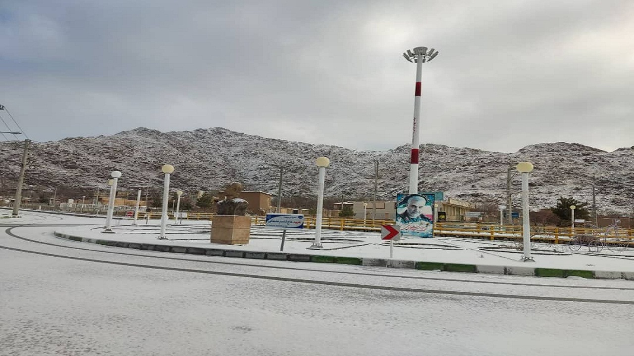 بارش برف در نیر یزد + تصاویر