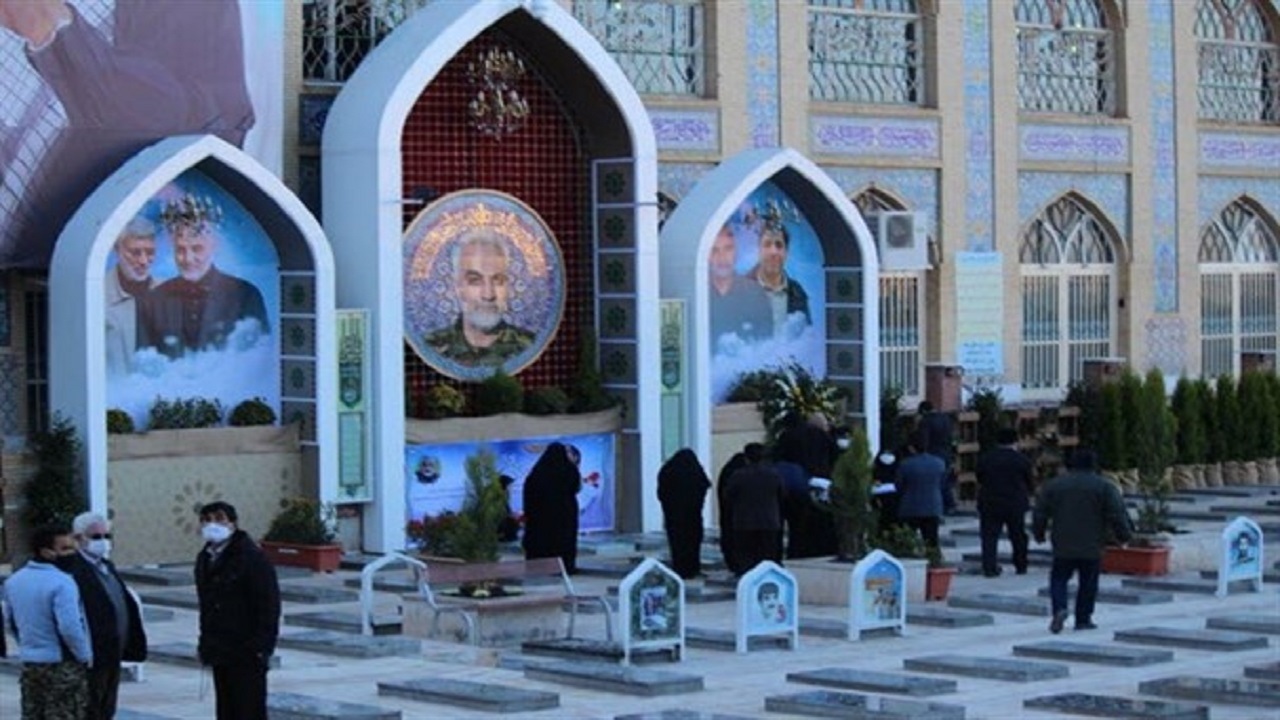 ارائه خدمات ناظران سلامت بیرجندی به زائران سردار دل‌ها