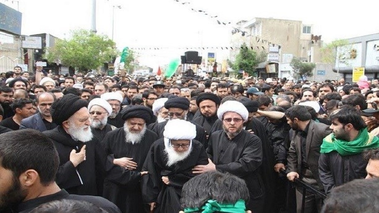 دسته عزای شهادت حضرت زهرا (س) به پیشگامی آیت الله وحید خراسانی  برپا می‌شود