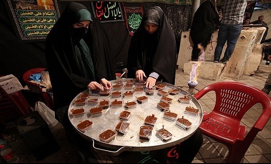برگزاری مراسم سنتی مذهبی سمنو پزان در همدان