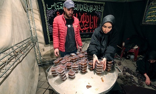 برگزاری مراسم سنتی مذهبی سمنو پزان در همدان