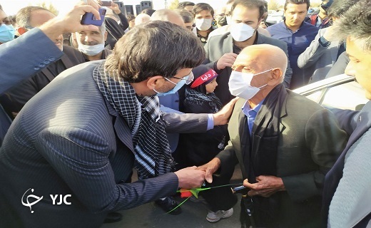 استقبال از خانواده شهید جمال جعفرزادگان در بافق+تصویر