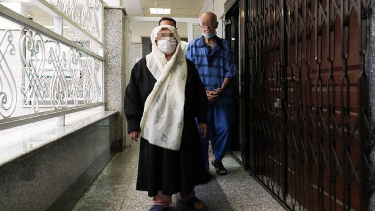 ناگفته‌های مادر بابک خرمدین از جنایت‌های همسرش