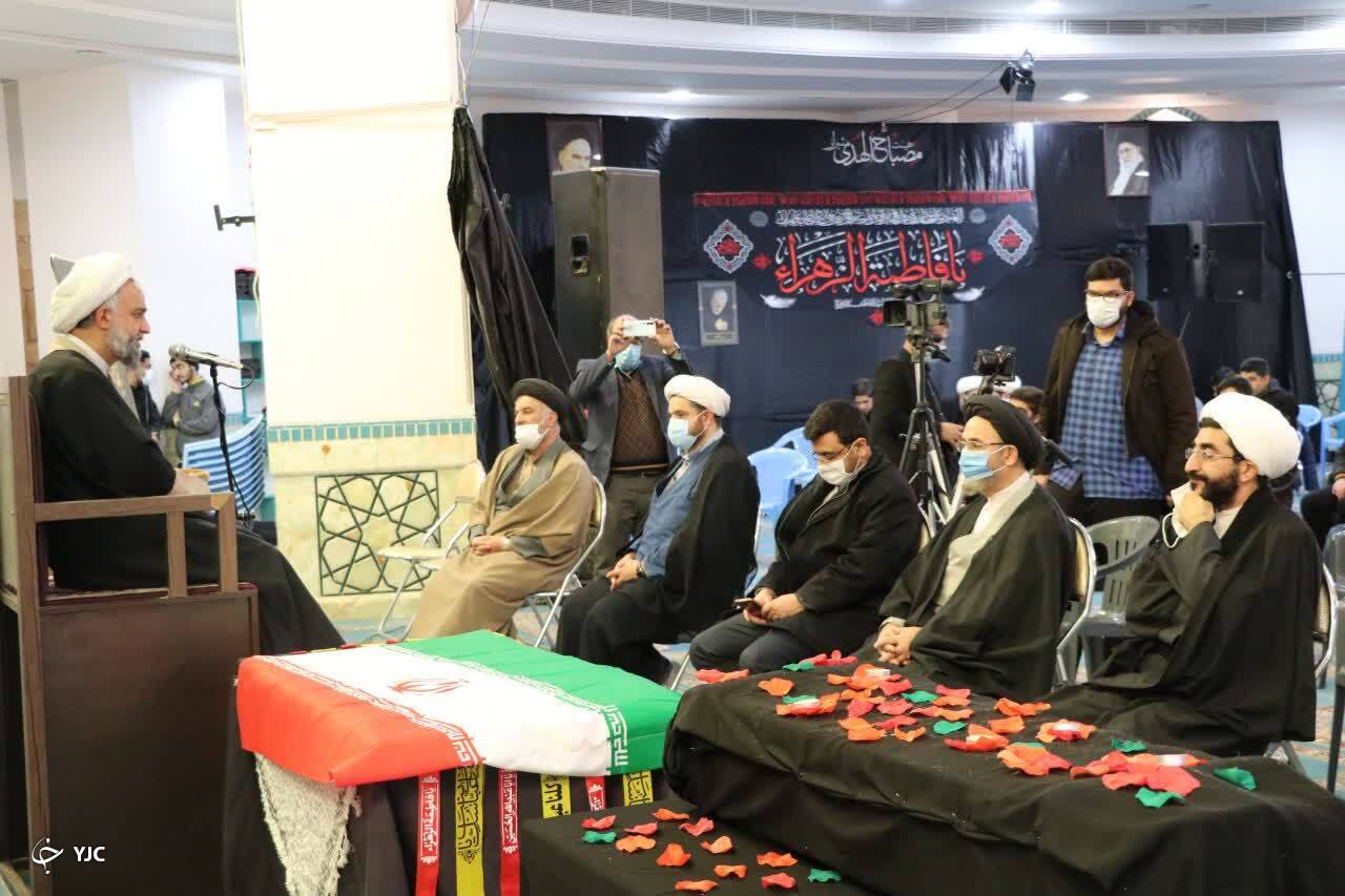 شهید سلیمانی خادم مردم بود
