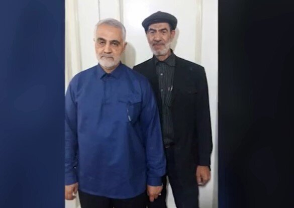 حاج قاسم سلیمانی و راننده اش 