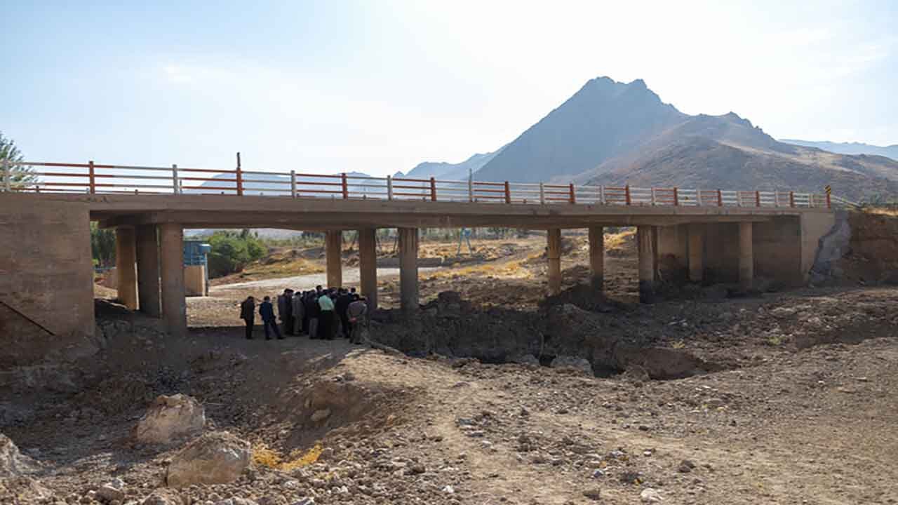 پل سست شیروان در انتظار بهسازی