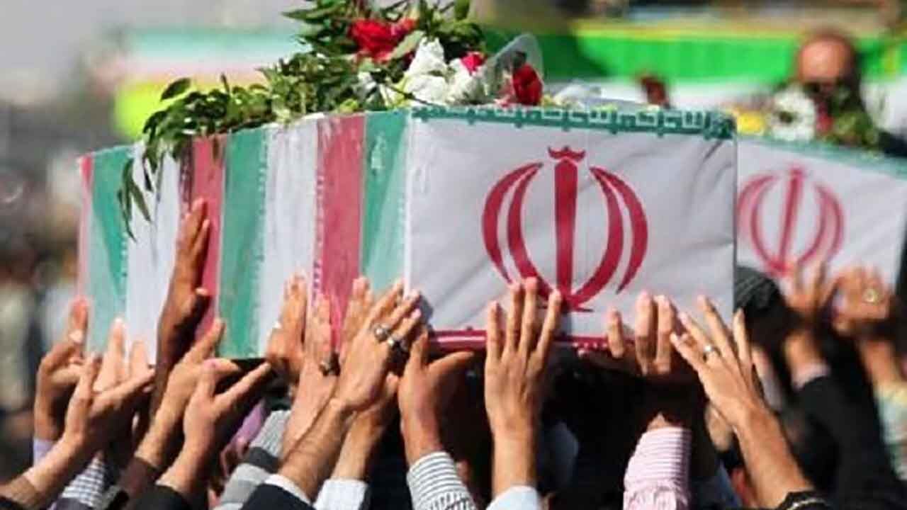 تشییع پیکر سه شهید گمنام در بندرعباس