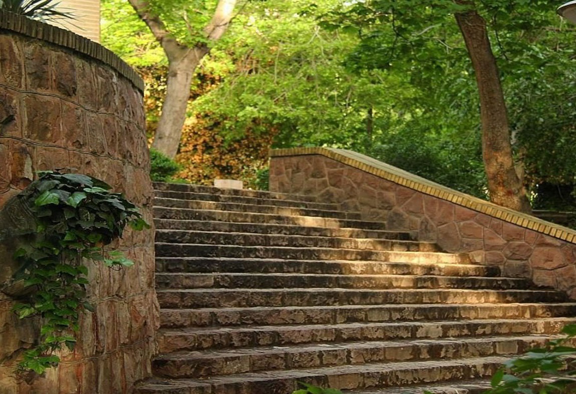 پارک خواهران ناصرالدین