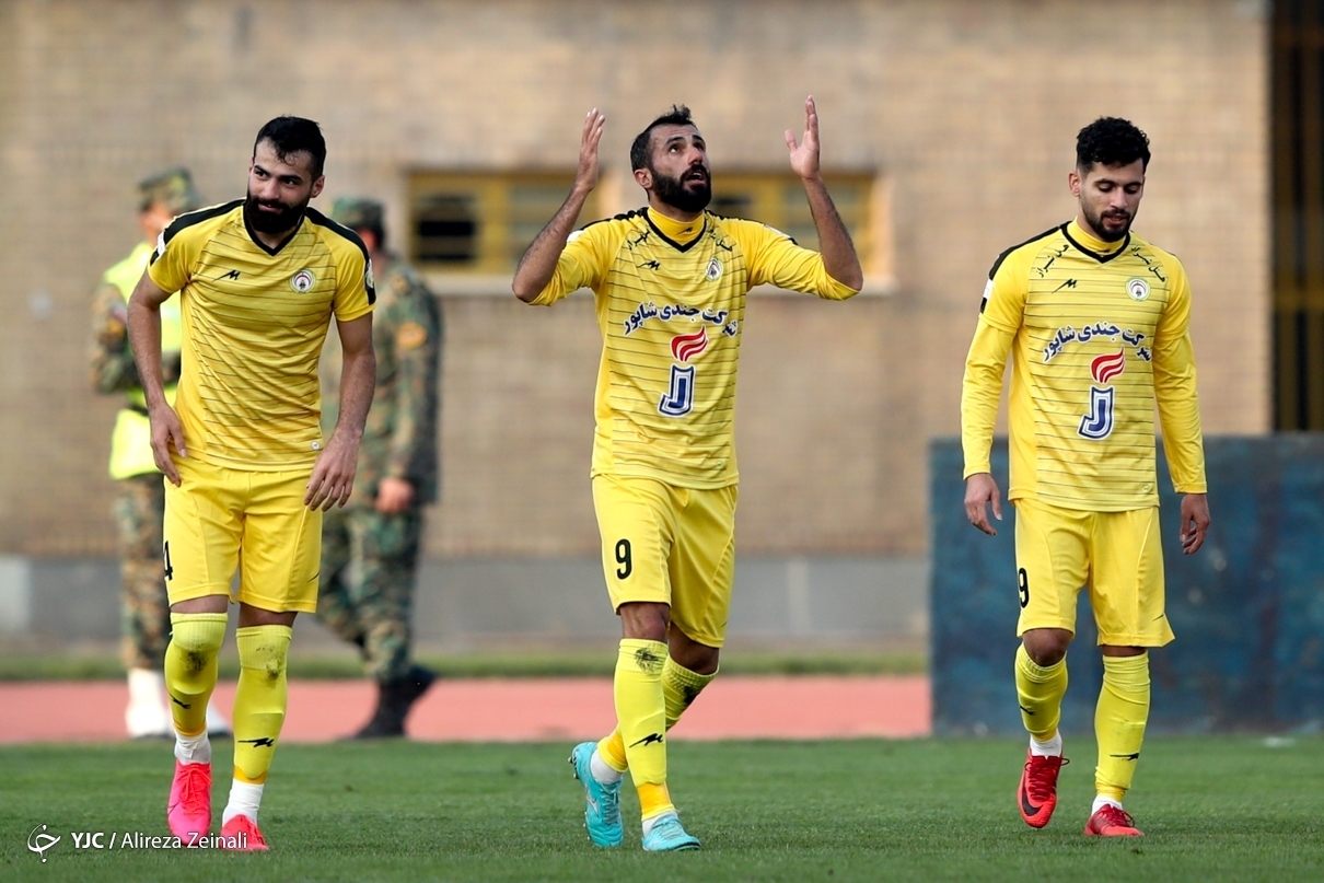 فجرسپاسی و تراکتور