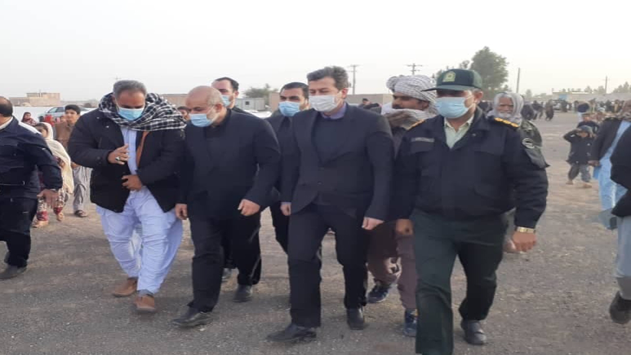 وزیر کشور از مناطق سیل زده بازدید کرد
