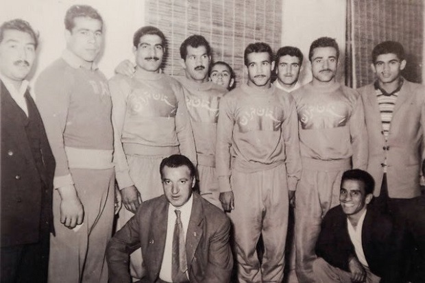 ماجرای کادوی همسر کشتیگیر آمریکایی برای تختی ماجرای کادوی همسر کشتیگیر آمریکایی برای تختی