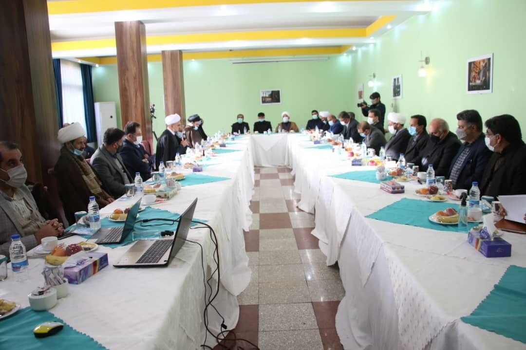 نشست مسئولان وزارت ورزش با مسئولان استان کرمان