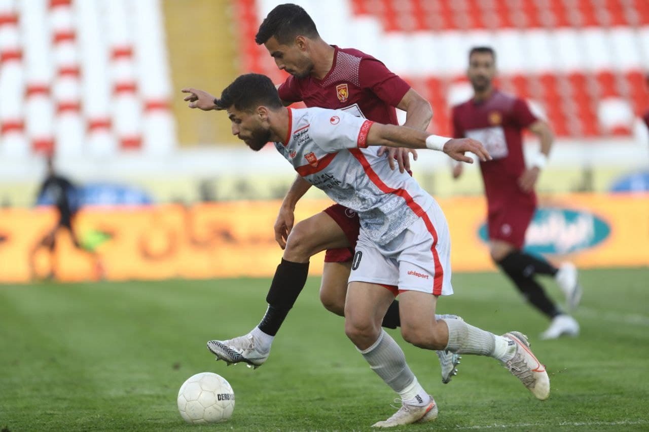 پدیده مشهد یک - پرسپولیس تهران یک پدیده مشهد یک - پرسپولیس تهران یک / یحیی به مشهدی ها تاوان پس داد + فیلم