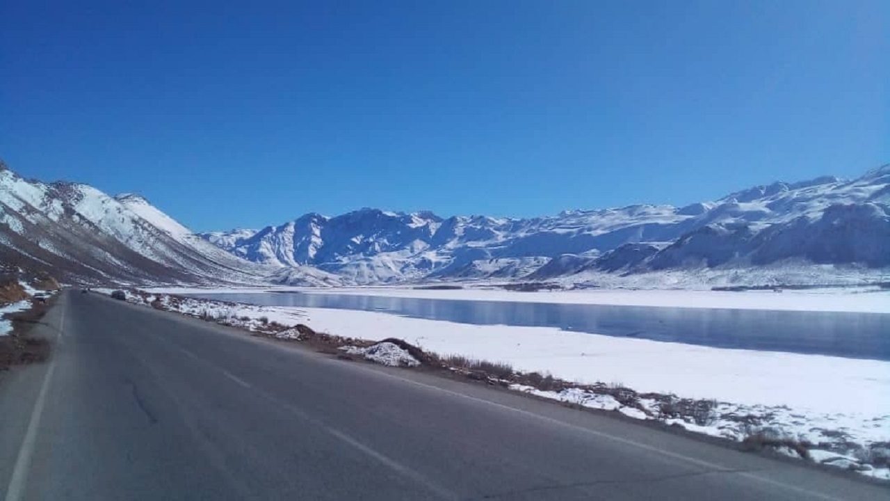 جاده برفی ناغان در انتظار گردشگران + فیلم و تصاویر