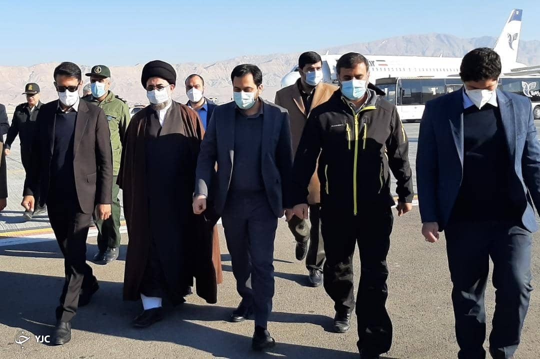 مدیر عامل بنیاد برکت کشور وارد لارستان شد