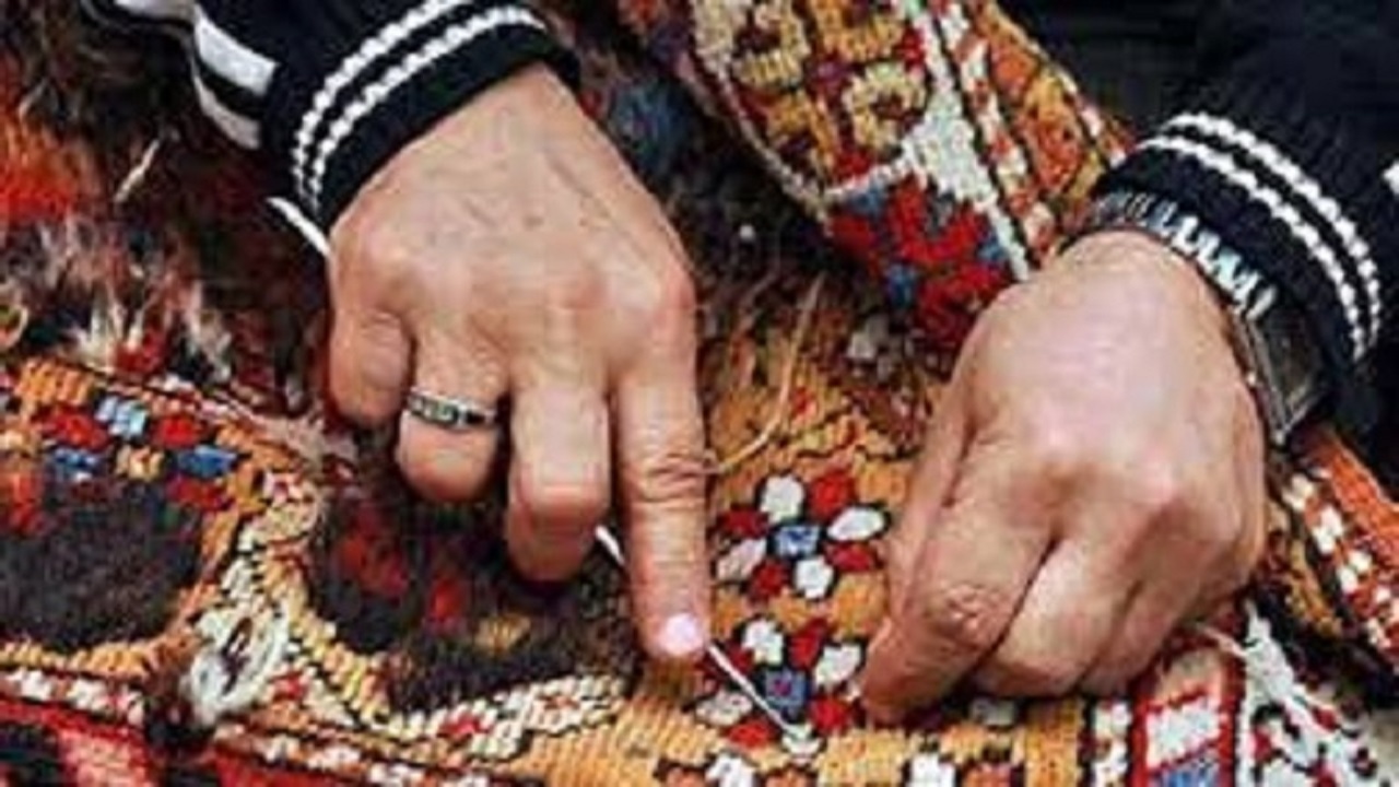 بیکاری ۳۲۹ هنرمند صنایع‌دستی در چهارمحال و بختیاری