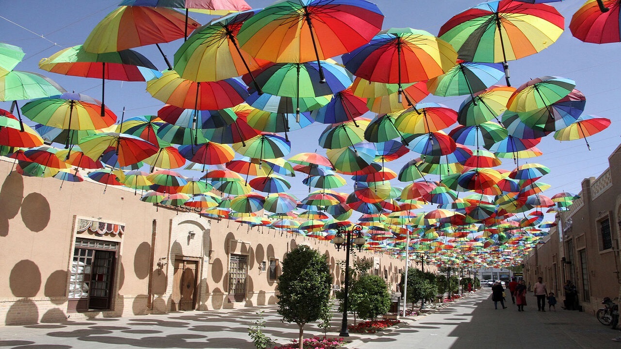 یزد در آستانه بهار نونوار می شود