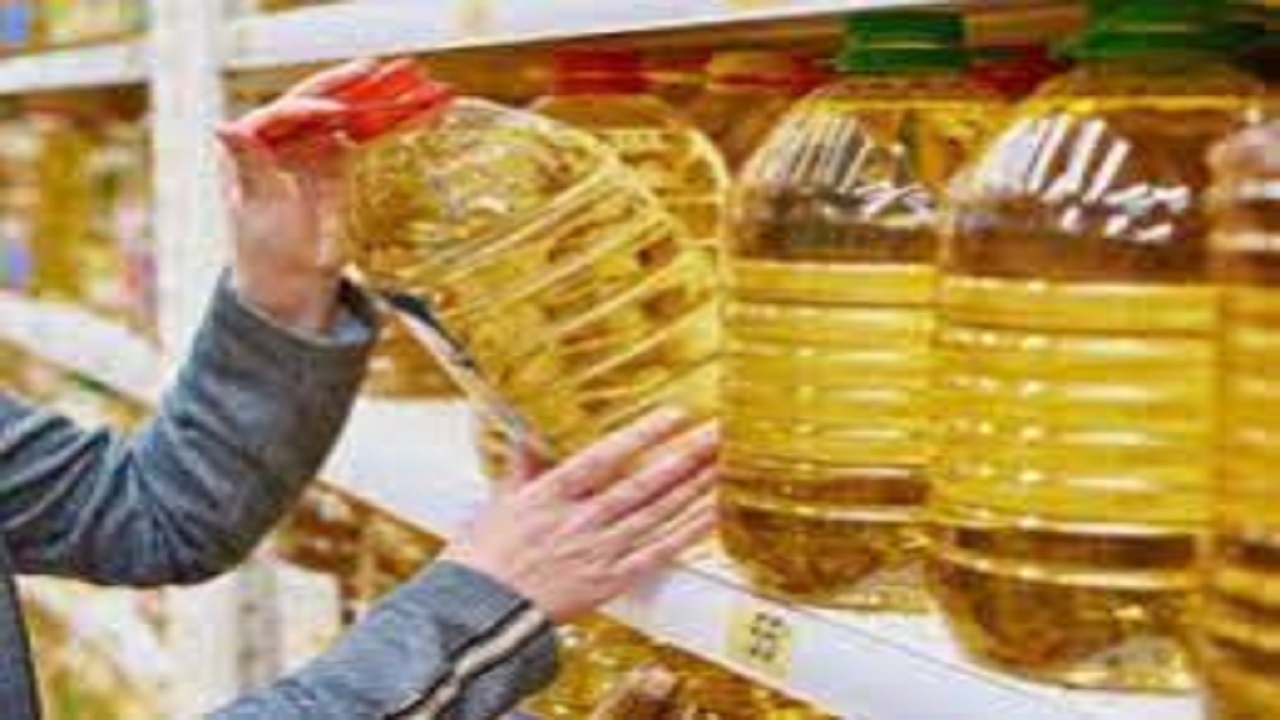 توقیف ۱۰ تن روغن نباتی طی بازرسی از کامیون در نیمروز