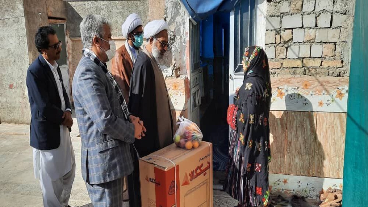 ١٢٠ دستگاه بخاری بین نیازمندان ایرانشهر توزیع شد