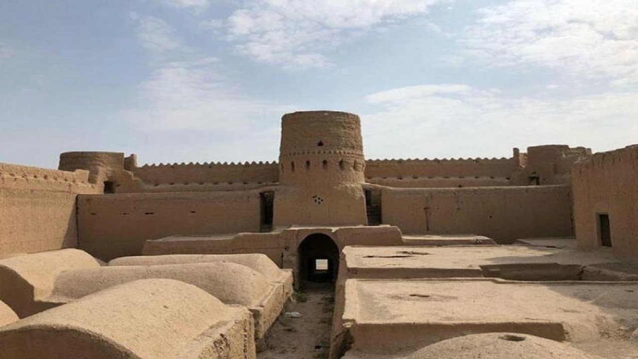 قلعه باغ دهوک مهریز مرمت می شود