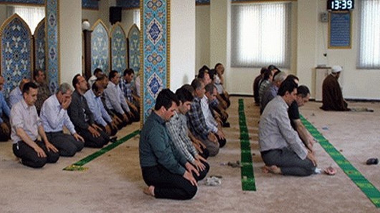 لزوم بازگشایی مساجد ایلام برای اقامه نماز